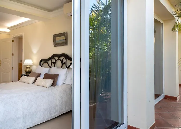 Вилла Diora Адехе