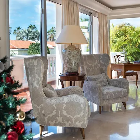 Diora 빌라 아데제